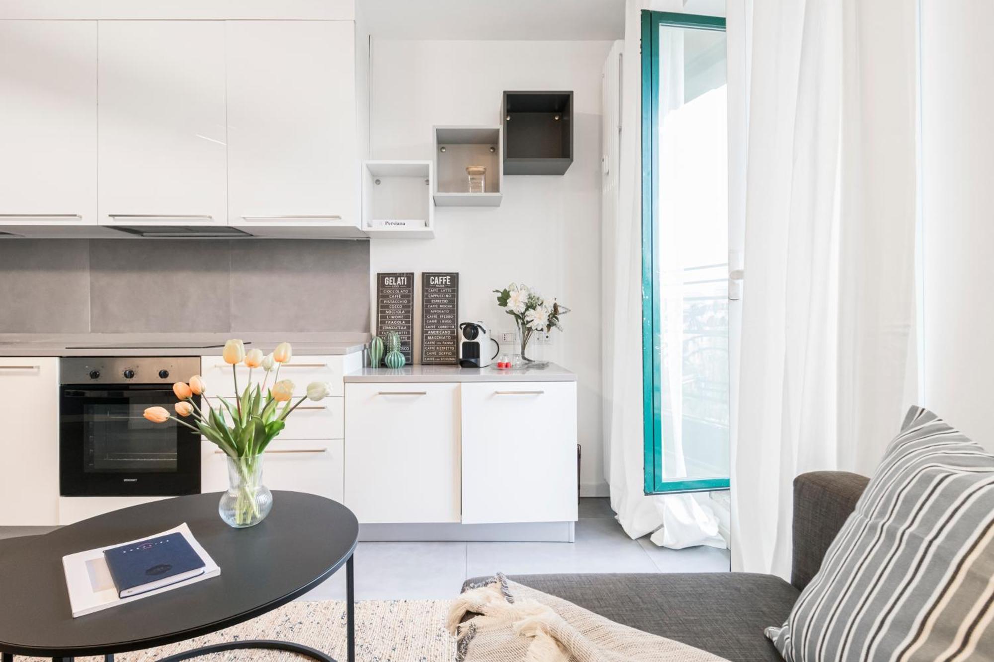 Beautiful Flat Fully Furnished In P.Ta Romana Milán Exteriér fotografie