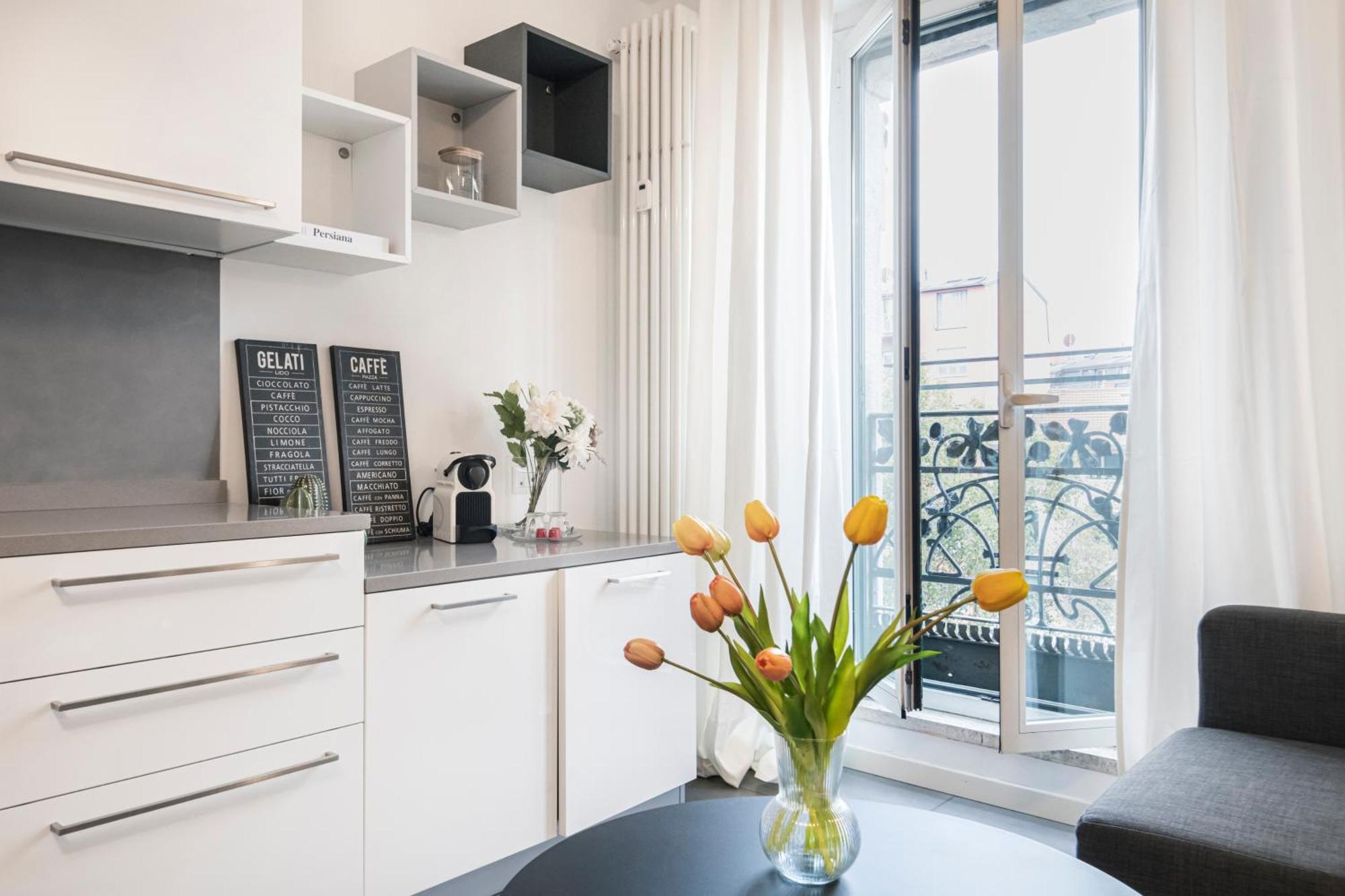 Beautiful Flat Fully Furnished In P.Ta Romana Milán Exteriér fotografie