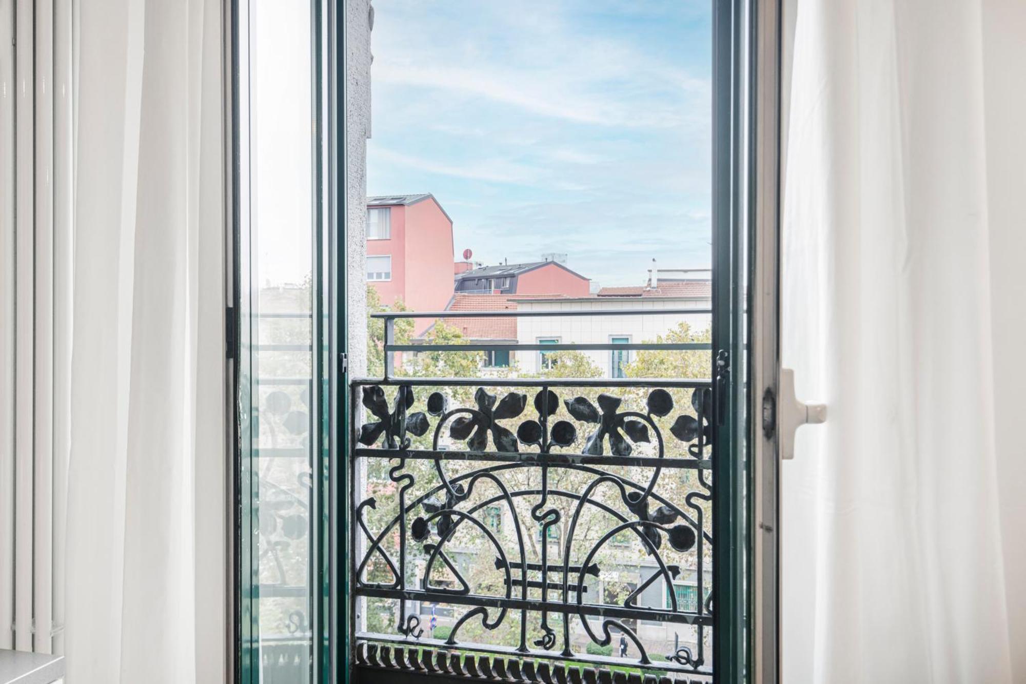 Beautiful Flat Fully Furnished In P.Ta Romana Milán Exteriér fotografie